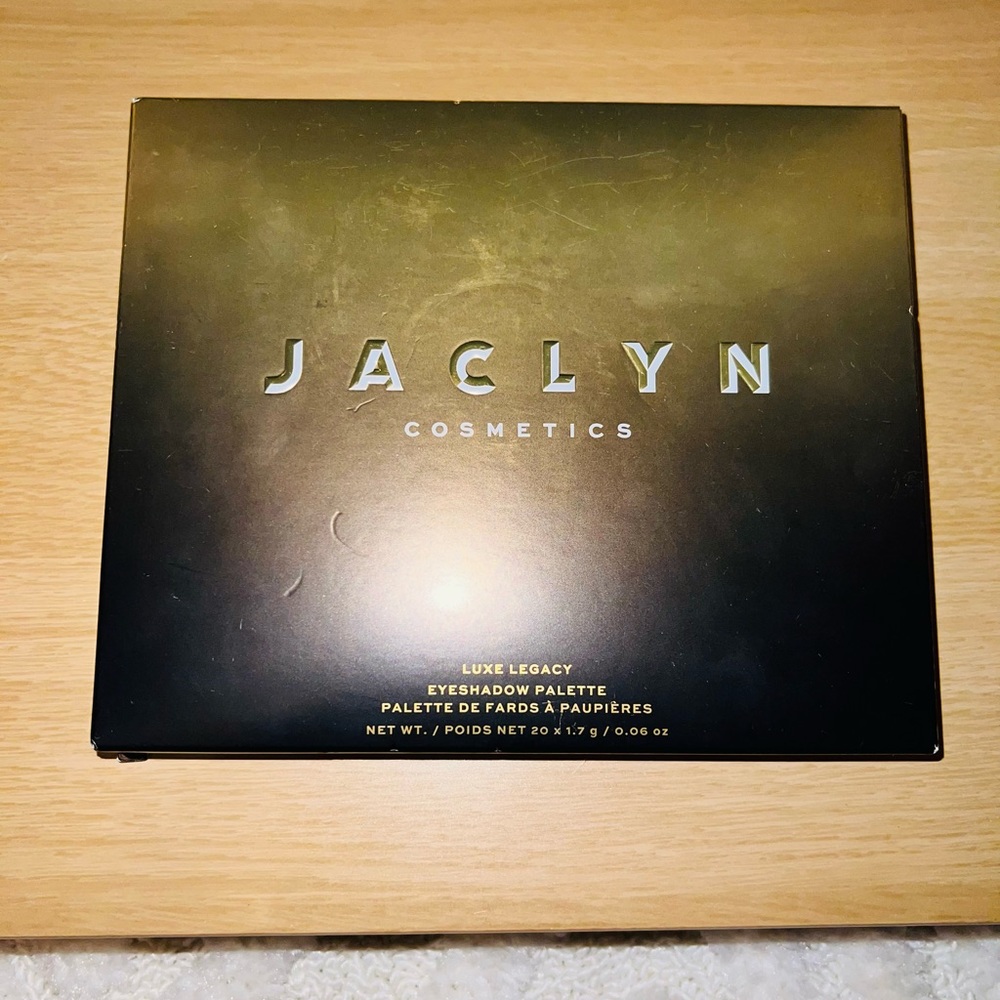 JACLYN COSMETICS: Luxe Legacy Eyeshadow Palette